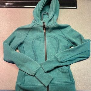 Lulu Lemon women’s green hoodie, size 4.